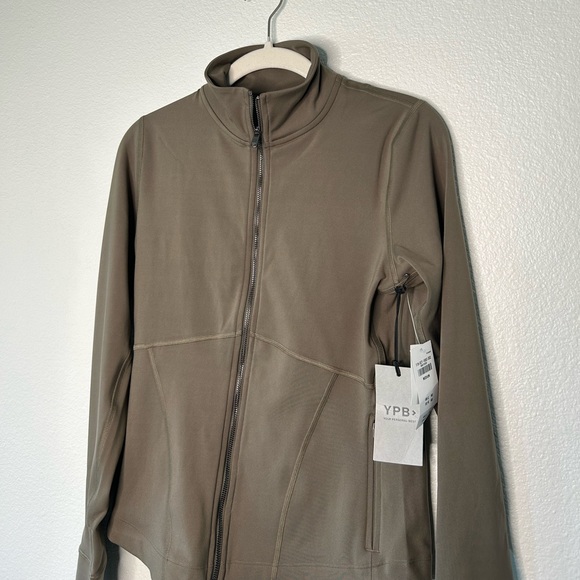 Abercrombie & Fitch YPB sculptLUX Full-Zip - Picture 2 of 7